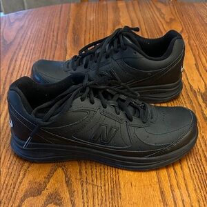 New Balance Men's All-Black Sneakers